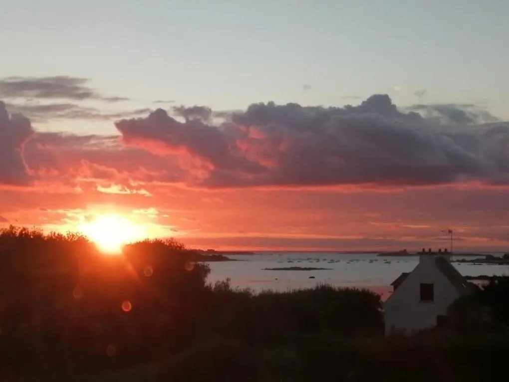 Maison Vue Sur Mer Avec Wifi, A 200M De La Mer A Pleumeur-Bodou - Ref 253